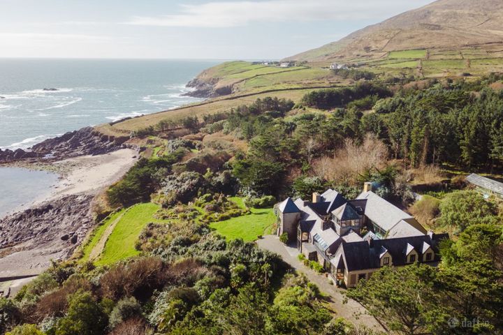 Boolakeel House, Ballinskelligs, Co. Kerry, V23X735