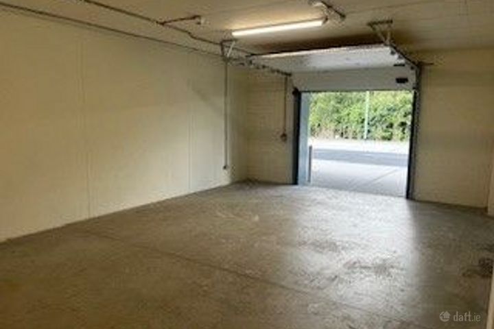 Ustoreit, Liffey Valley Office Campus, Palmerstown, Dublin 22