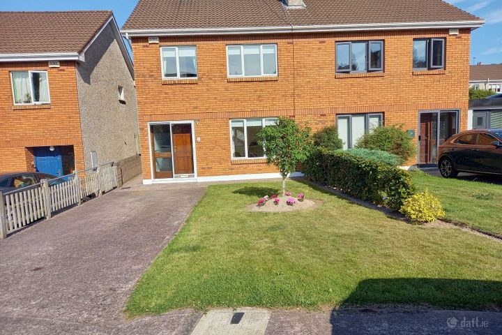 The Cloisters,Ballincollig,Cork, Clash, Co. Cork