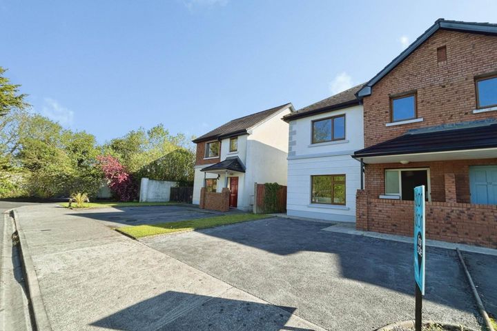 18 Acha Bhile, Lahinch Road, Ennis, Co. Clare, Ennis, Co. Clare, V95Y5YF