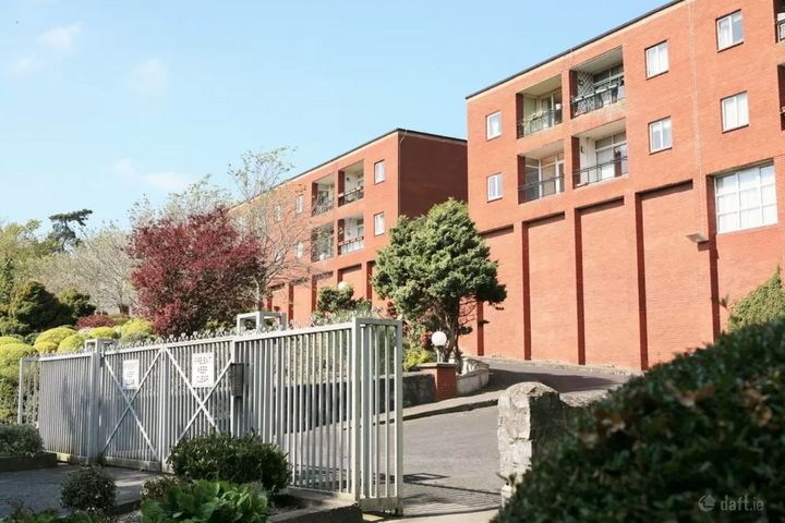 48 Northcliffe, Martins Row, Chapelizod, Co. Dublin