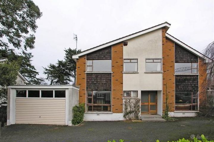 8 Castle Close, Sandycove, Dublin