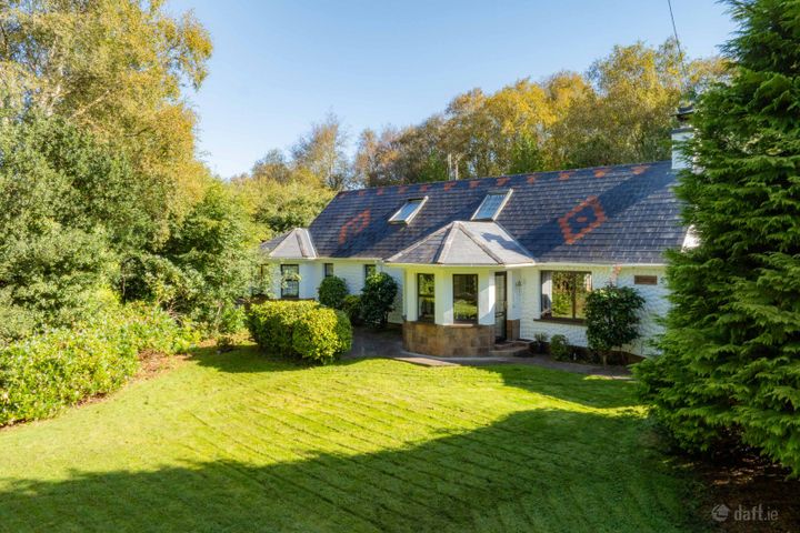 5 Caragh Lake Cottages, Caragh Lake, Killorglin, Co. Kerry, V93T3K0