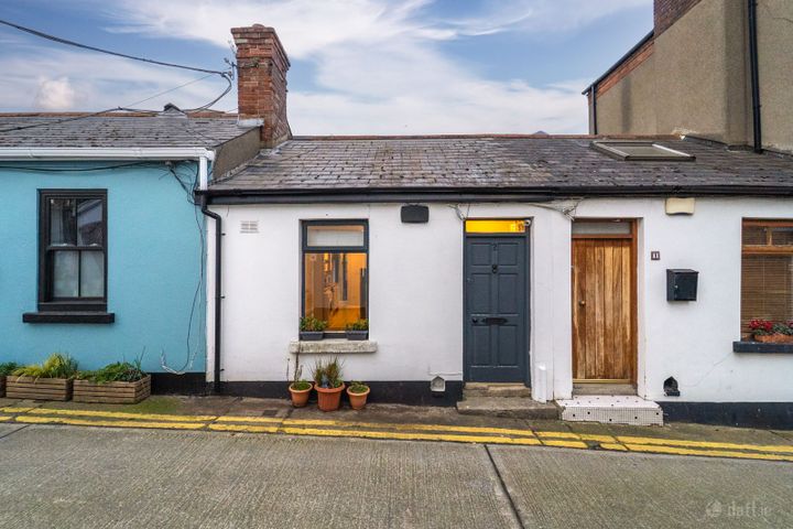 2 Gray Square, Dublin 8, The Coombe, Dublin 8, D08R8P6