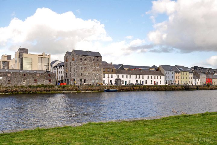 1 Spanish Parade House, 13 Merchants Road, Galway City, H91D431