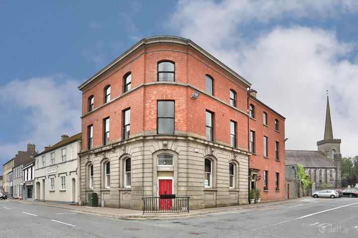 The Old Bank House, Pearse Square, Mountmellick, Mountmellick, Co. Laois, R32D624
