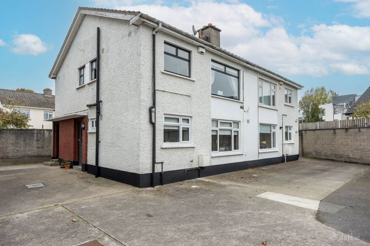 28 Rathvale Drive, Ayrfield, Dublin 13, D13VR88