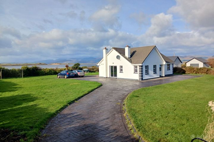 Keelglen House, Kilnabrack Lower, Glenbeigh, Co. Kerry, V93K8Y2