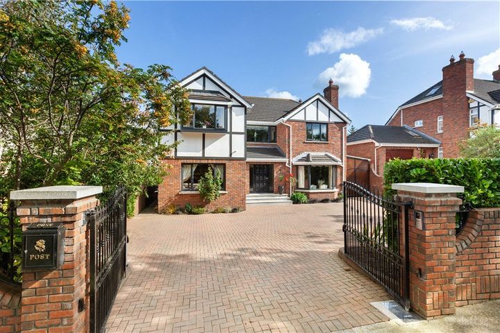 9 The Old Golf Links, Coast Road, Malahide, Dublin