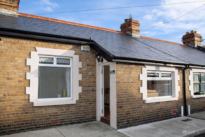 Sunnyholme, 7 Newtown Villas, Blackrock, Co. Dublin