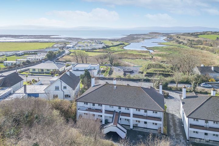 Apartment 8, Gentian Villas, Knocknacarra, Co. Galway, H91XA36