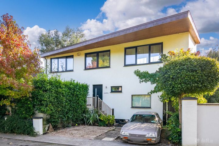 Villa Marie, Commons Rd, Loughlinstown Dublin 18, Dublin 18, Dublin