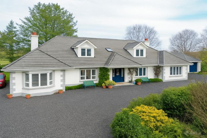 Barony House, Meelaghans, Tullamore, Co. Offaly, R35H7T2