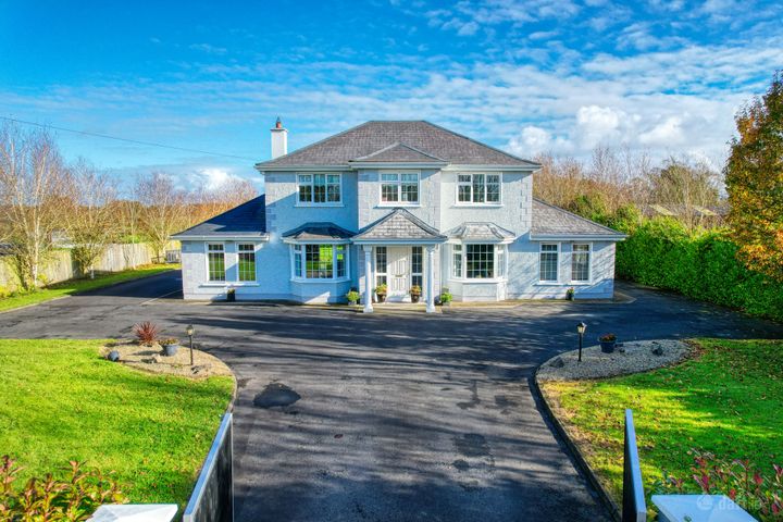 Caldraghmore, Athlone Road, Longford, N39R5C2