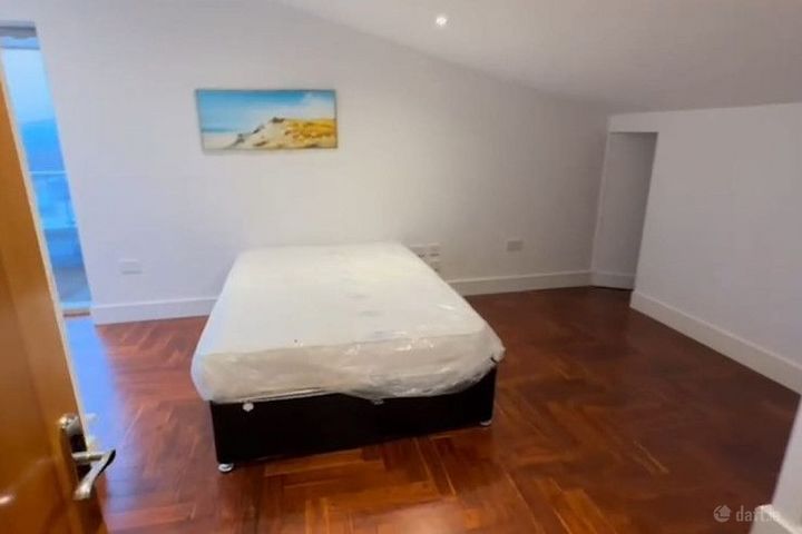 Apartment 152, Beechwood Court, Stillorgan, Blackr, Leopardstown, Dublin 18