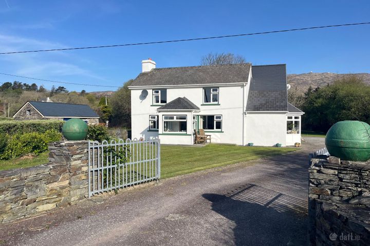 Cooradarrigan, Schull, Co. Cork, P81WV44