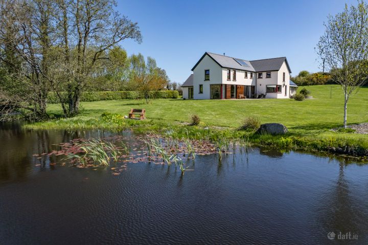 Heron Pond, Brinny, Innishannon, Co. Cork, T12CXY7