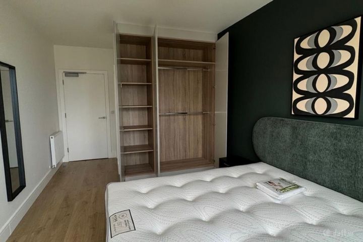 Apartment 66, Potters Hill, Clay Farm Drive, Leopardstown, Dublin 18