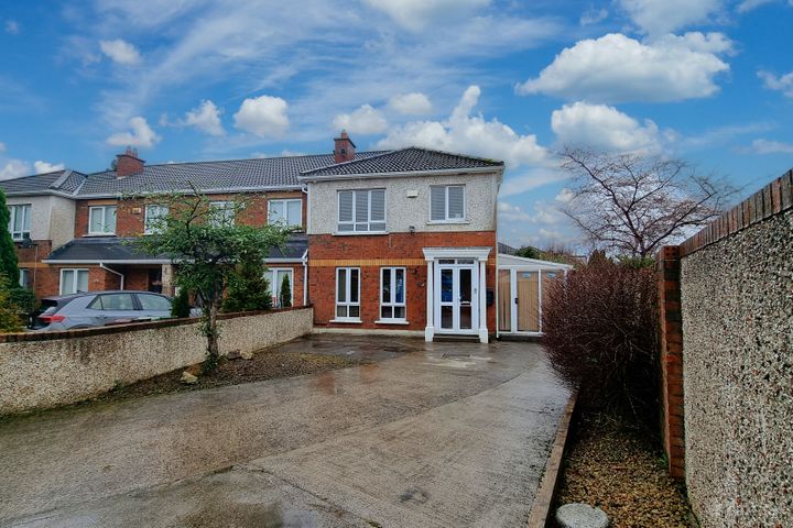 121 Hazelbury Park, Castaheany, Dublin 15, Ireland, D15R5R2