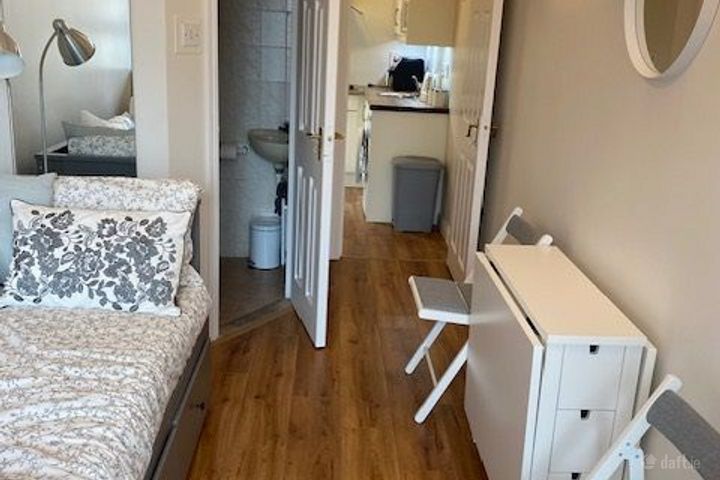 Carpenterstown Road, Dublin 15, Strawberry Beds, Co. Dublin
