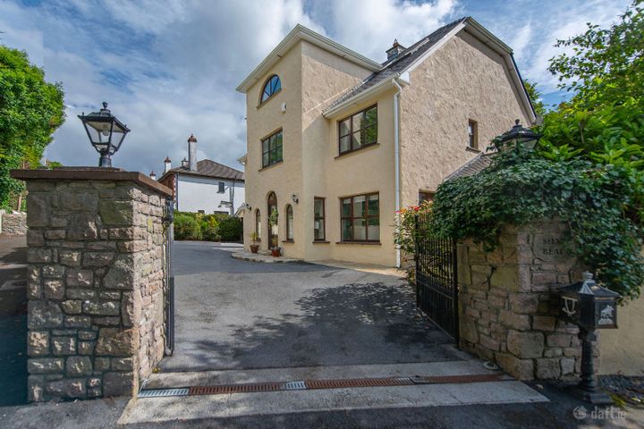 Silver Beach House, Barna Road, Galway, Galway