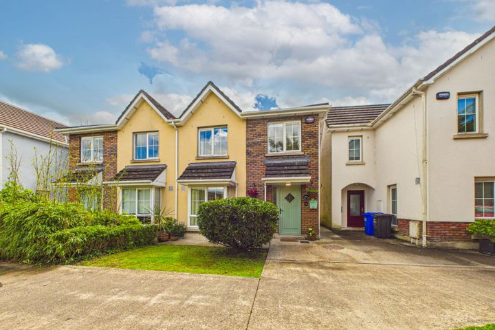 Sweetbriar, 8 Monteverdi Grove, Farmleigh, Waterford City Centre, Co. Waterford, X91R1HE