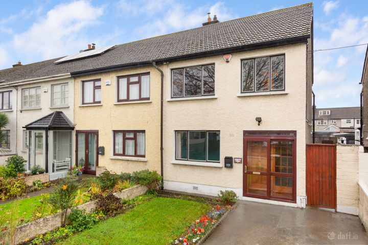 130 St Peter's Road, Walkinstown, Dublin 12, D12P6V9