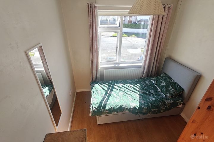 6 Woodlawn Park Grove , Firhouse, Dublin 24