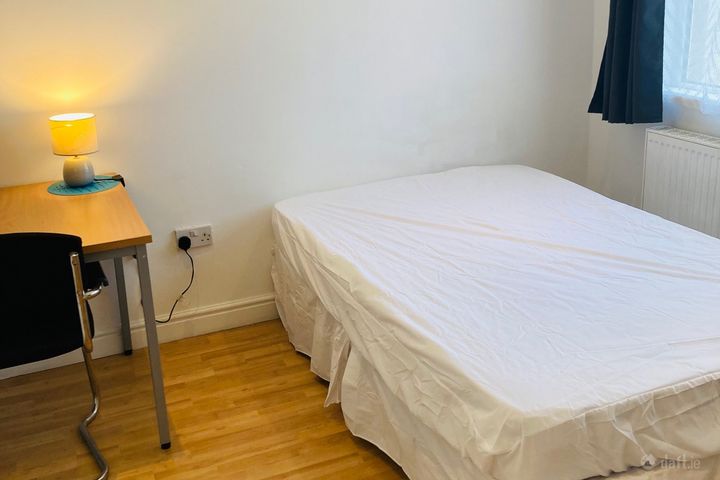 Holywell Road, Dublin 13, Donaghmede, Dublin 13