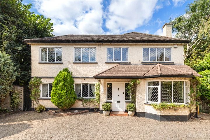 Woodleigh, Leopardstown Road, Leopardstown, Dublin 18, D18F3F4