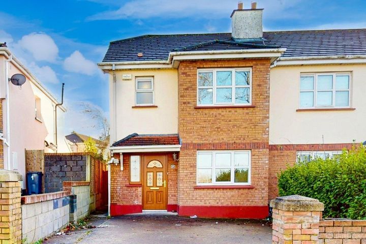 27 Ballyowen Square, Lucan, Lucan, Co. Dublin