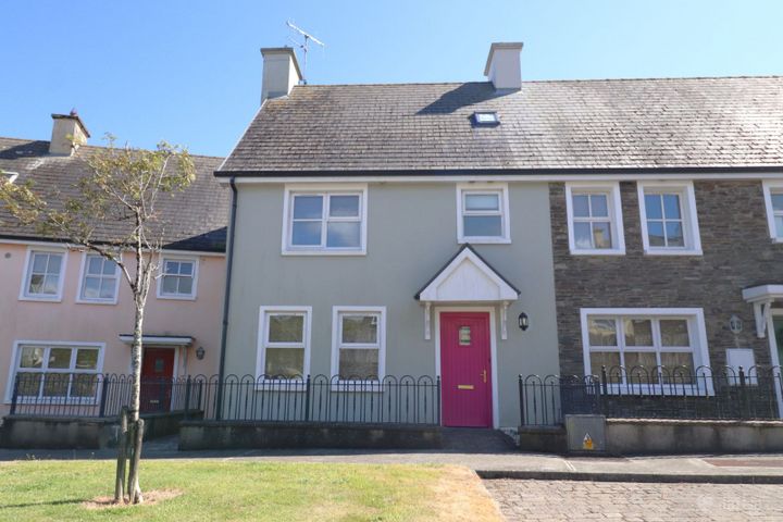 22 The Lawn, Castletownshend, Co. Cork, P81ET61