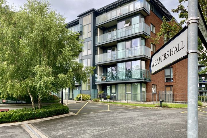 Apartment 18, Weavers Hall, Levmoss Park, The Gallops, Leopardstown, Dublin 18