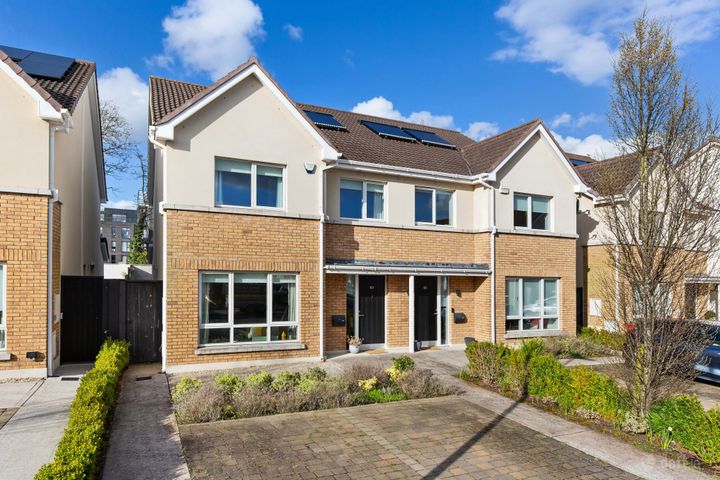 63 Diswellstown Way, Castleknock, Dublin 15, D15VY6A
