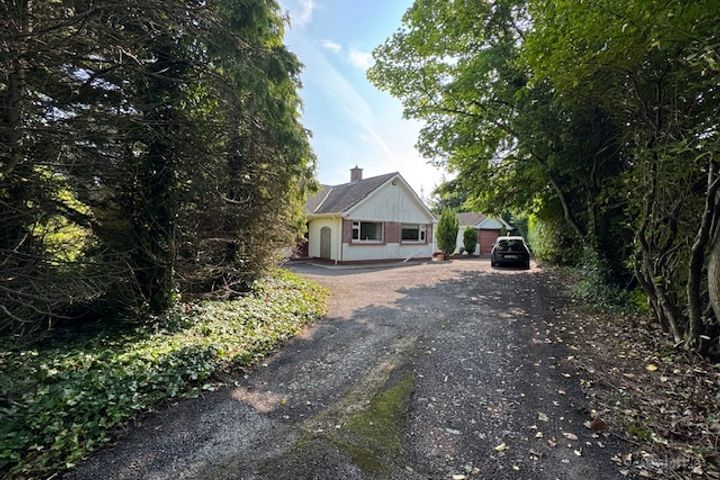 Larch Wood, Estuary Road, Malahide, Co. Dublin, K36F620 - Photo 3