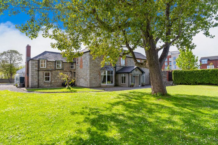 Glenbourne House, Ballyogan Road, Leopardstown, Dublin 18, D18W7X0