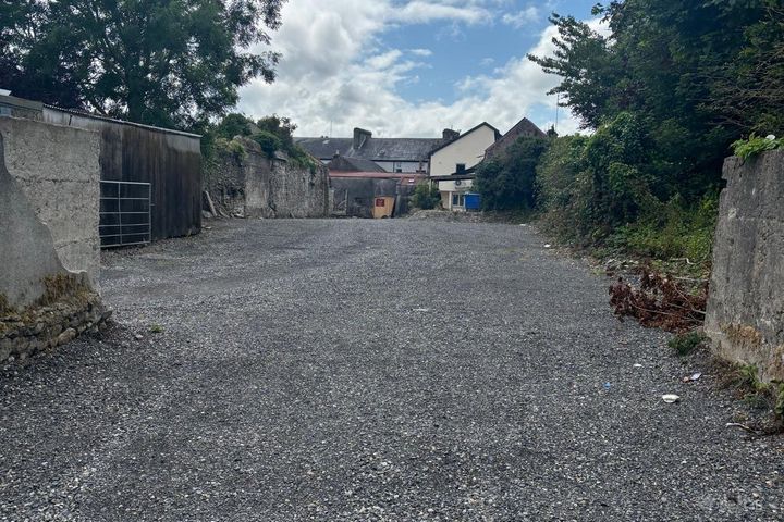 Main Street Pollnacroaghy, Ballyhaunis, Co. Mayo, F35EE33