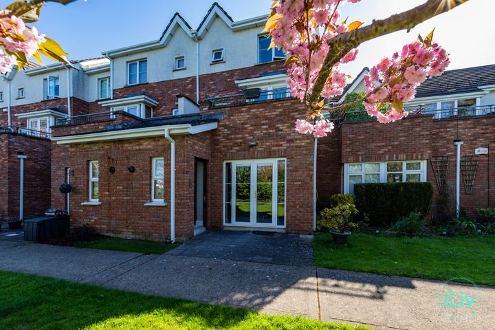 22 Summerseat Court, Main Street, Clonee, Co. Meath