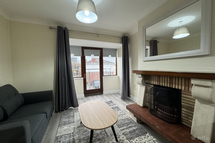 27 Shelbourne Village, Dublin 4