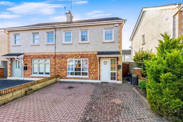 156 Blackcastle Demesne, Navan, Co Meath, C15Y8HP