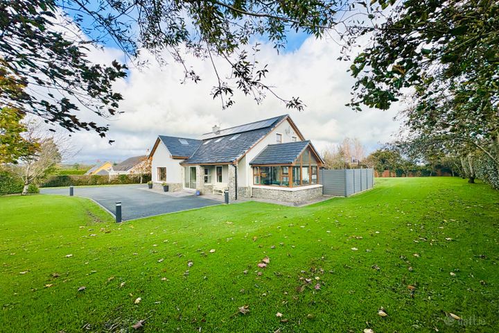 Clashedmond, Ballyseedy, Farmer's Bridge, Co. Kerry, V92NN2D