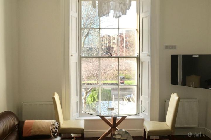 Lockwood House,3 Percy Place,Dublin 4, Dublin 2