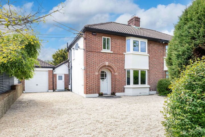 5 Hyde Park
Dalkey, Co. Dublin