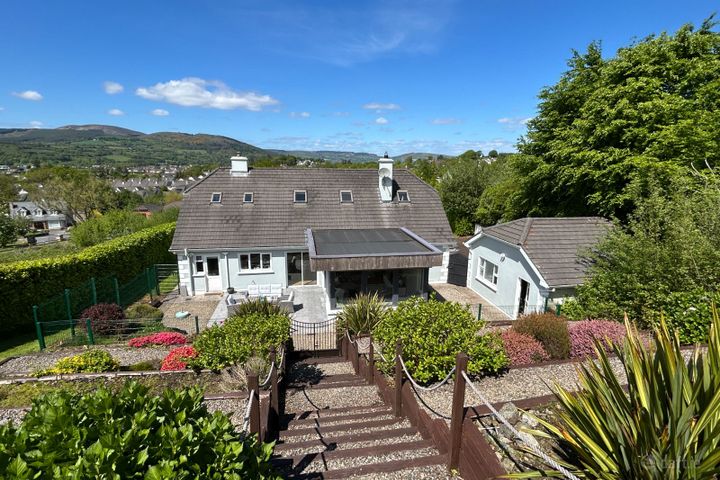 'Karibu' Grange Road, Ballina, Co. Tipperary, V94D8C8