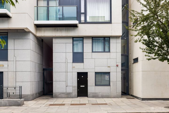 1 Gallery Quay, Block 10, Grand Canal Dock, Dublin 2, D02KR62