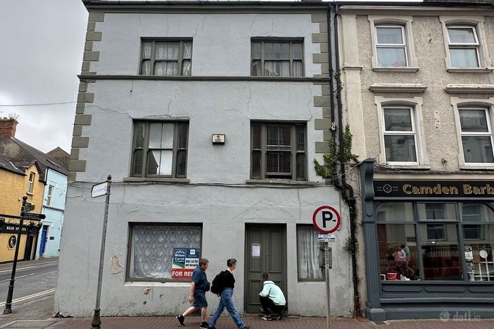 10 Bank Place, Tipperary, Tipperary Town, Co. Tipperary, E34A032