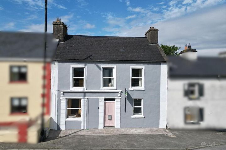 Ballinagare, Castlerea, Co. Roscommon, F45RX00