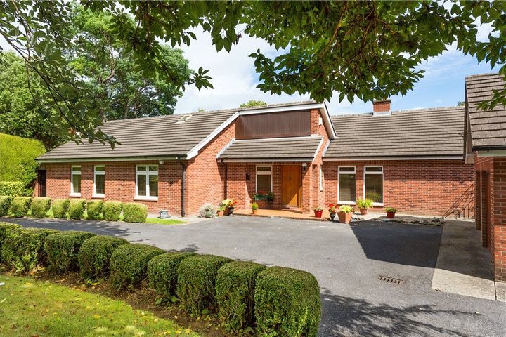 3 Ashurst, Military Rd, Killiney, Dublin