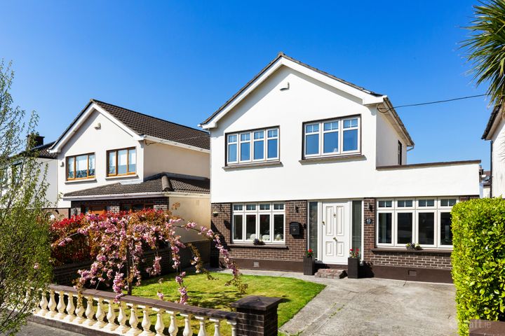 45 Castleknock Crescent, Castleknock, Dublin 15, D15TN2R