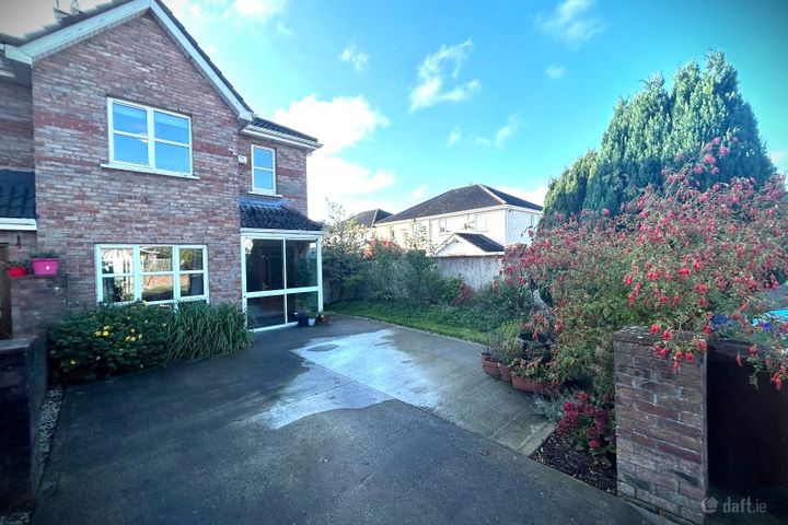 R32 AK58  -  69 Railway Mews, Portarlington, Co. Laois, R32AK58